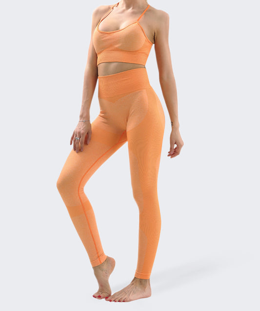 Set fitness Flair con reggiseno sportivo con design incrociato sulla schiena e spalline regolabili in arancione