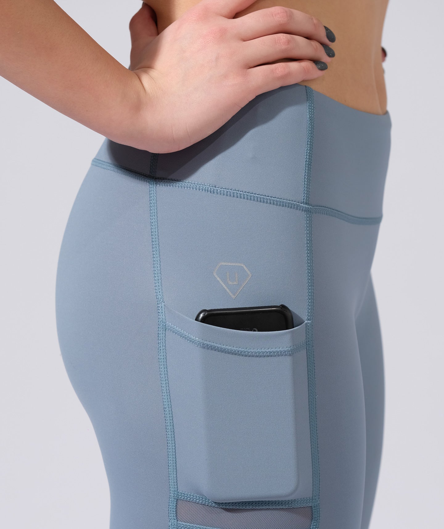 TechFit Leggings with Transparent Mesh and Side Pockets in Blue