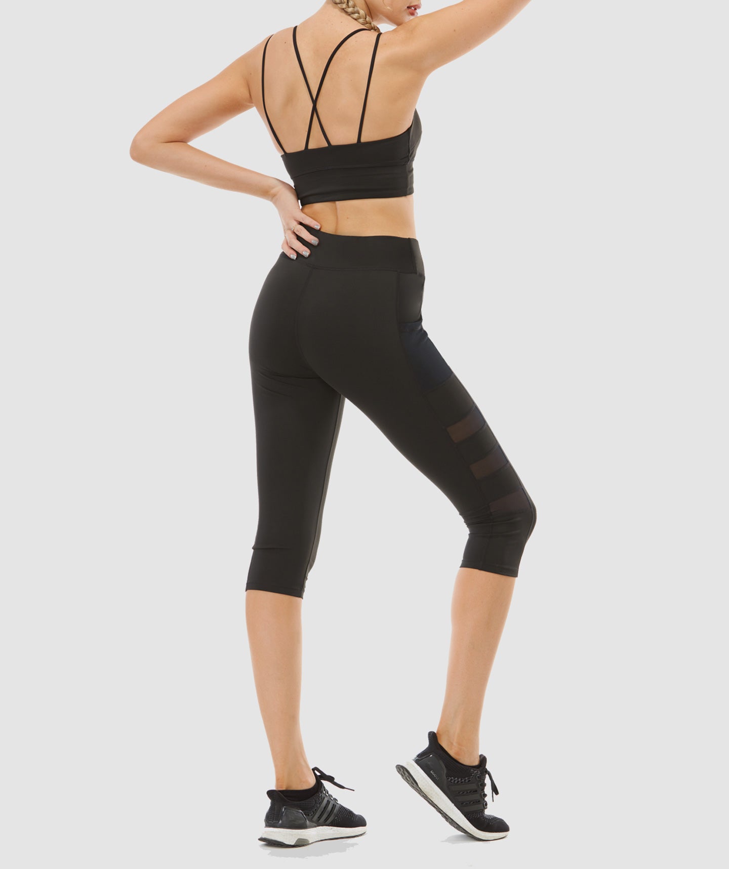 Speed 3/4 Capri Leggings with Transparent Mesh and Side Pockets in Black